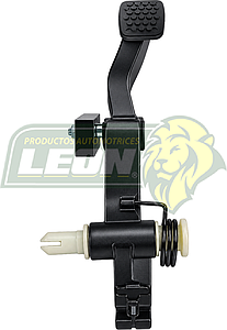 PEDAL CLUTCH G.M. SPARK 1.2L 10-18 (INCLUYE CONTRAPESO, RESORTE, PERNO Y 2 BUJES) IMPORTADO