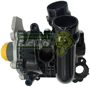 BOMBA DE AGUA VW NEW BEETLE, BORA, GOLF GTI A5, TIGUAN, AMAROK, ALTEA 11-16, SEAT LEON 11-13, AUDI Q5 10-17, AUDI A5 12-17, AUDI TT 07-14, AUDI A6 11-14 (CON CARCASA, TERMOSTATO Y 3 LIGAS, NO INCLUYE SENSOR)