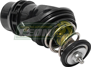 TOMA AGUA Y TERMOSTATO BOMBA AGUA VW JETTA VI 11-18 2.0 TSI, BORA 05-10 2.0 TFS, GTI 05-09 2.0T, NEW BEETLE 11-19 2.0T, TIGUAN 08-17 2.0 TSI, TIGUAN 18-19 2.0 TSI, PASSAT CC 08-16 2.0 TSI (95° GRADOS)