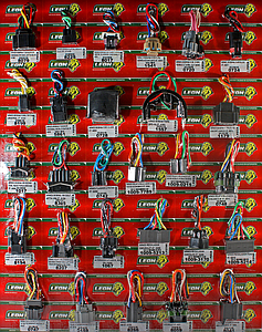 MUESTRARIO DE ARNES TABLA #3 (P/BOBINA, FLASHER, REGULADOR, RELAY)