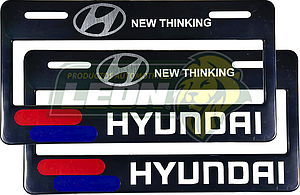 PORTAPLACAS NEGRAS NUMERICO 7 cm. SOLO SE VEN LOS # Y LETRAS STICKER HYUNDAI (JGO c/2 pz.)