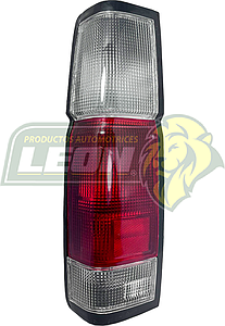 CALAVERA NISSAN PICK-UP LARGA 40.5 cm TRANSP./ROJA/TRANSP (LADO L)