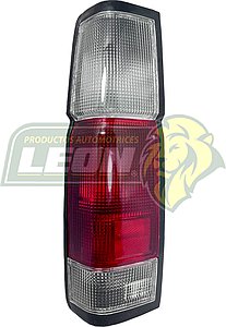 CALAVERA NISSAN PICK-UP LARGA 40.5 cm TRANSP./ROJA/TRANSP (LADO L)